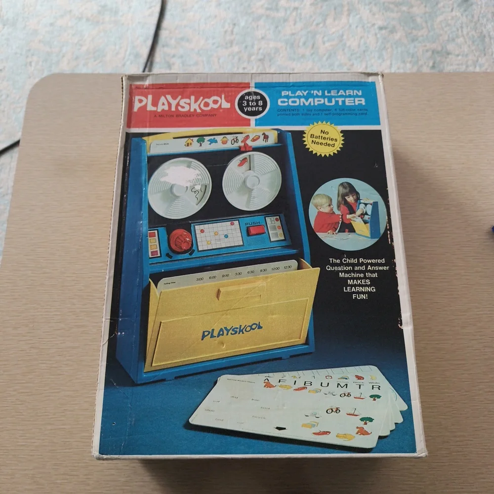 Vintage 1970's Playskool Play n Learn Computer Ages 3 to 8 w/Box